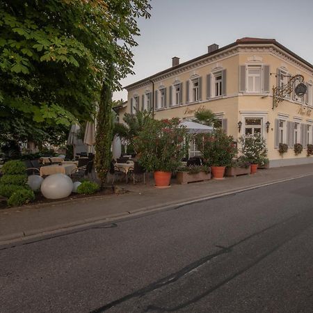 Gasthaus Buerger-Stube Засбах ам Кайзерщул Екстериор снимка